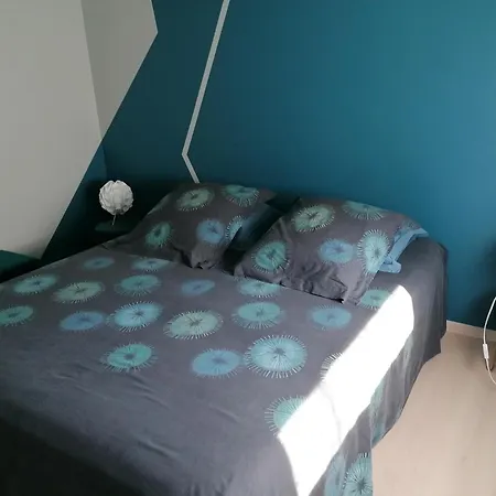 Privee Bleue Avec Piscine * Doissin